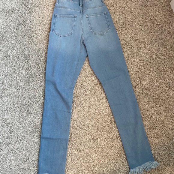Jeans - Picture 2 of 2